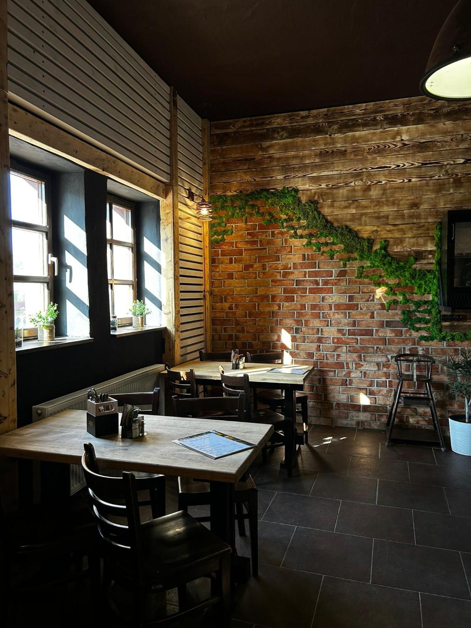 Hotel Plzensky Dvur Frýdek-Místek المظهر الخارجي الصورة