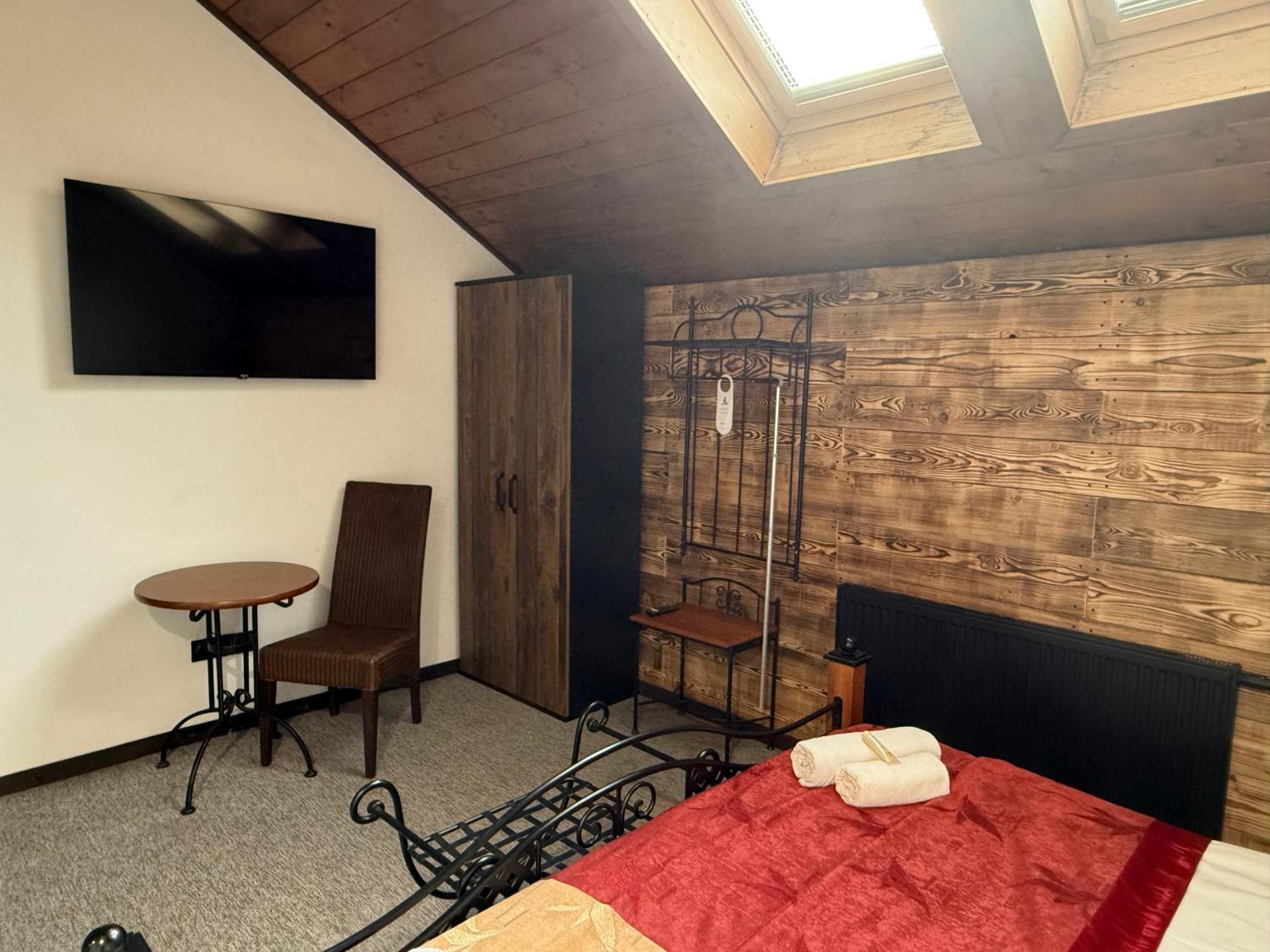 Hotel Plzensky Dvur Frýdek-Místek المظهر الخارجي الصورة